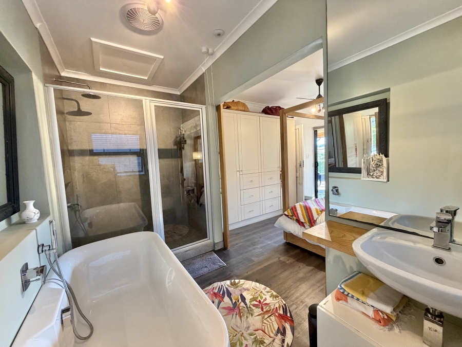 3 Bedroom Property for Sale in Crossways Farm Village Eastern Cape